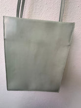 Load image into Gallery viewer, Tote A4 Jacquemus in pelle