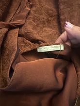 Load image into Gallery viewer, Abito grembiule Luciano Barbera color ruggine 90s