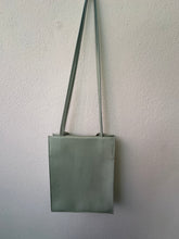 Load image into Gallery viewer, Tote A4 Jacquemus in pelle