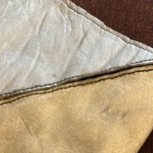 Load image into Gallery viewer, Pantaloni Alma in pelle dorati e argento 90s