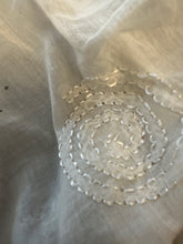 Load image into Gallery viewer, Abito bianco a camicia con ricami