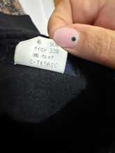 Load image into Gallery viewer, Abito salopette made in Japan acquistato a Tokyo