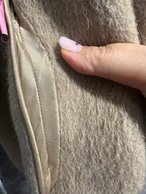 Load image into Gallery viewer, Cappotto Piacenza Cammello doppiato fine 70s