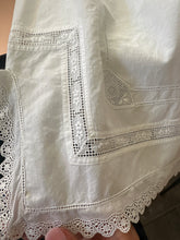 Load image into Gallery viewer, Bermuda antichi della nonna bianchi