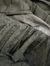 Load image into Gallery viewer, Abito sartoriale in crepe di seta nera fine 60s