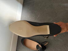 Load image into Gallery viewer, Valentino Garavani Leather Ankle Strap Pumps – Black | EU 40