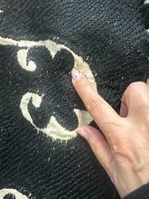 Load image into Gallery viewer, Giacca con ricamo Suzani damodara