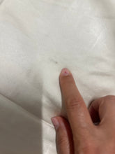 Load image into Gallery viewer, Sottoveste sartoriale vintage anni ’50 in raso di seta con pizzo