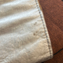 Load image into Gallery viewer, Pantaloni Alma in pelle dorati e argento 90s