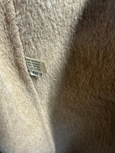 Load image into Gallery viewer, Cappotto Piacenza Cammello doppiato fine 70s