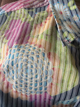 Load image into Gallery viewer, Camicia Vintage Operata con Fantasia Floreale Giapponese (Fine Anni '90)