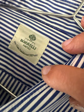 Load image into Gallery viewer, KATAMI — Camicia a righe bianche e blu Borrelli