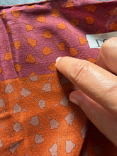 Load image into Gallery viewer, Foulard Vintage Louis Féraud Paris – Anni ’80/’90