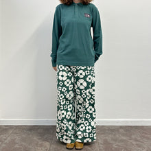 Load image into Gallery viewer, Polo verde Heritage Shisa