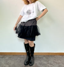 Load image into Gallery viewer, Gonna Bianco nero con balza in pizzo 80s