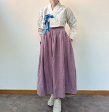 Load image into Gallery viewer, Gonna da lavoro acquistata in Korea color viola vintage