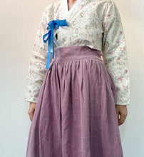 Load image into Gallery viewer, Gonna da lavoro acquistata in Korea color viola vintage