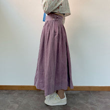 Load image into Gallery viewer, Gonna da lavoro acquistata in Korea color viola vintage