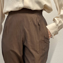 Load image into Gallery viewer, Pantalone Romeo Gigli color Cioccolato vita alta 80S