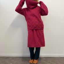 Load image into Gallery viewer, Maglione handmade con collo alto