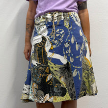 Load image into Gallery viewer, Gonna vintage Just Cavalli anni 2000, modello multicolore in denim.