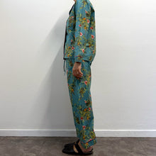 Load image into Gallery viewer, Set pigiama 7/8 Red COUTURE EAST in 100% cotone biologico.
