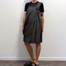 Load image into Gallery viewer, Abito vintage anni 2000 color grigio