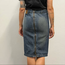 Load image into Gallery viewer, Gucci by Tom Ford – Gonna in Denim Y2K