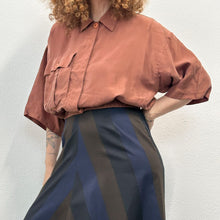 Load image into Gallery viewer, Camicia bomber in seta color bronzo in 90s