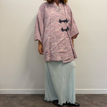 Load image into Gallery viewer, Haori giapponese vintage in seta jacquard lilla con alamari