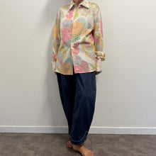 Load image into Gallery viewer, Camicia Vintage Operata con Fantasia Floreale Giapponese Fine Anni '90
