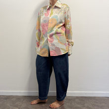 Load image into Gallery viewer, Camicia Vintage Operata con Fantasia Floreale Giapponese Fine Anni '90