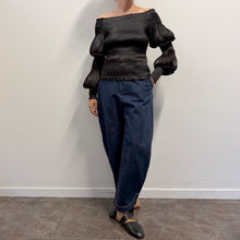 Load image into Gallery viewer, Top Nero Avant Garde Scultoreo Elasticizzato & Plissettato