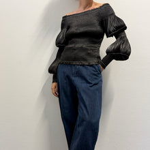Load image into Gallery viewer, Top Nero Avant Garde Scultoreo Elasticizzato & Plissettato
