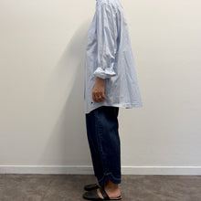 Load image into Gallery viewer, Camicia Oversize Weekend Max Mara a Righe – Logo Farfalla W.M