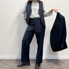 Load image into Gallery viewer, Completo tre pezzi blu scuro lana fine 70s