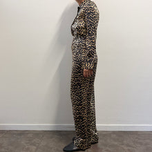 Load image into Gallery viewer, Set Coordinato Ganni in Seta Stampa Leopardata – Camicia & Pantalone