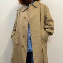 Load image into Gallery viewer, Trench Burberrys’ Vintage