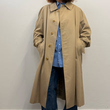 Load image into Gallery viewer, Trench Burberrys’ Vintage
