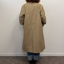 Load image into Gallery viewer, Trench Burberrys’ Vintage