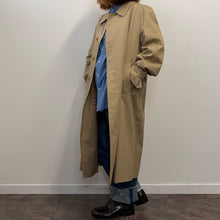 Load image into Gallery viewer, Trench Burberrys’ Vintage