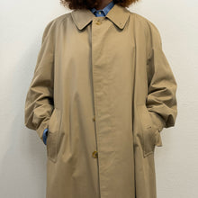 Load image into Gallery viewer, Trench Burberrys’ Vintage