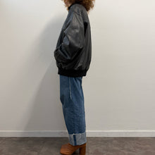 Load image into Gallery viewer, Bomber in pelle nera 90s