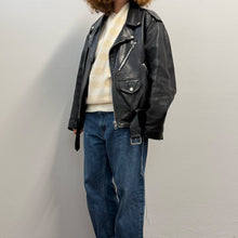 Load image into Gallery viewer, Giacca biker in pelle nera anni ’90