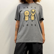 Load image into Gallery viewer, T-shirt true love