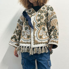 Load image into Gallery viewer, K-COPRIMI giacca ripresa da un modello vintage di Jeogori