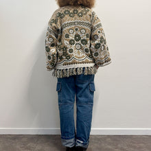 Load image into Gallery viewer, K-COPRIMI giacca ripresa da un modello vintage di Jeogori