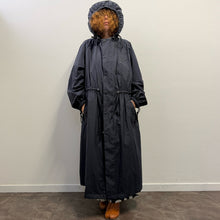 Load image into Gallery viewer, Prototipo Parka ultraleggero blu in nylon