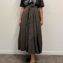 Load image into Gallery viewer, Hakama Antica Tradizionale Giapponese Sendai-hira – Seta Ki-tsumugi