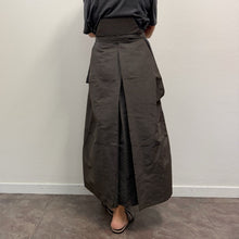 Load image into Gallery viewer, Hakama Antica Tradizionale Giapponese Sendai-hira – Seta Ki-tsumugi